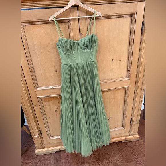 Hutch Amara Midi Dress - Picture 3 of 5